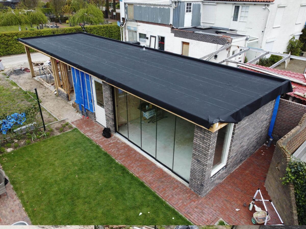 Hertalan EPDM Box — alles uitgepakt op het dak