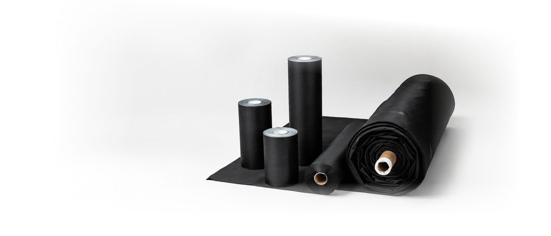 EPDM dakbedekking: verschillende rolmaten en uitgerolde folie